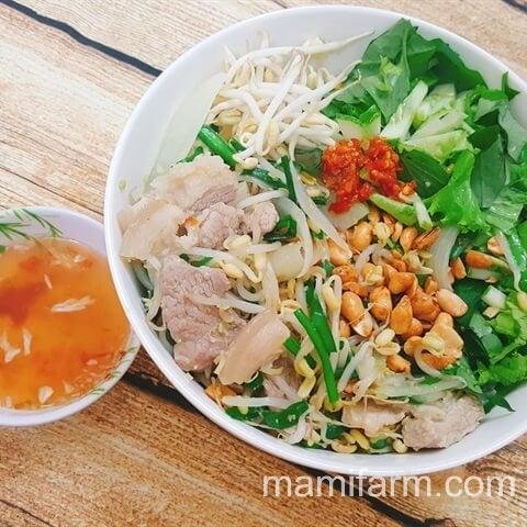 Bún thịt xào Huế ngon đúng điệu