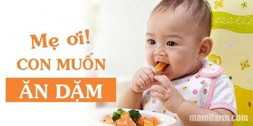 Các dấu hiệu trẻ sẵn sàng ăn dặm