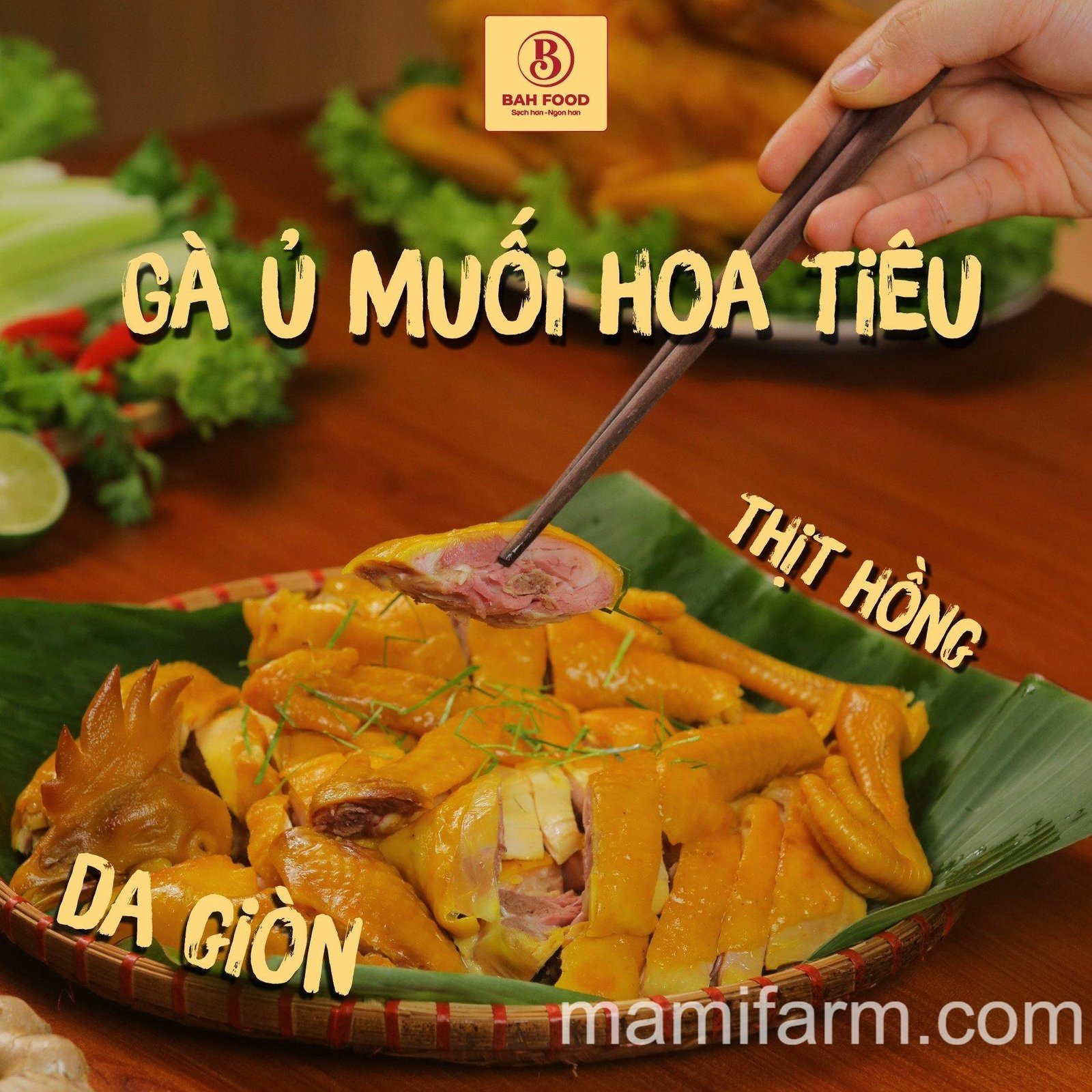 Món gà ủ muối hoa tiêu trình bày đẹp mắt