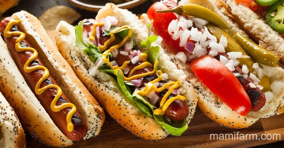 Hot dog với các loại sốt